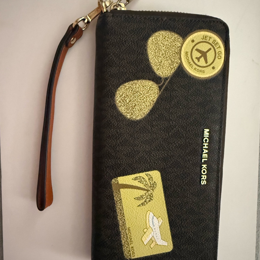 Michael Kors Orange Wallet With Gold Zipper
